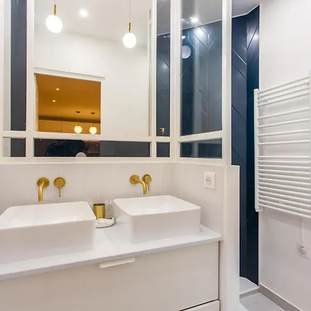 Beautiful - 4br 10p - 9th Arrondissement Of Apartamento París